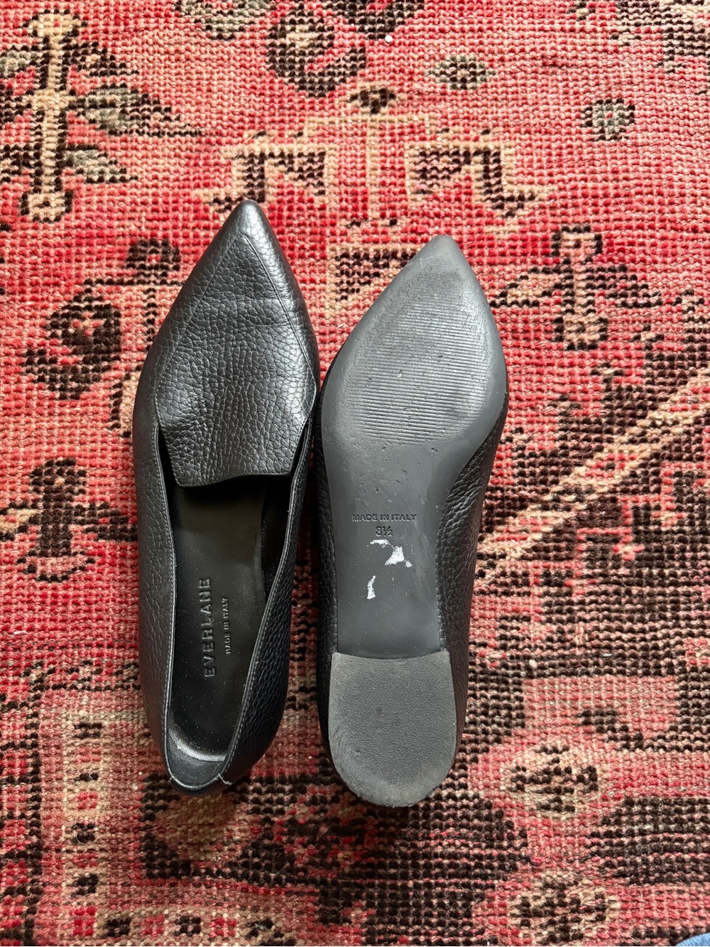 Everlane Boss Black Pebbled Leather Pointed Flats, Size 8.5 - Picture 3 of 3